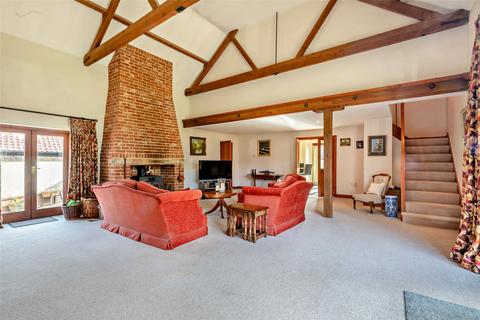 Shire Barn Bentley Road, Tacolneston, Norwich, NR16 1DL