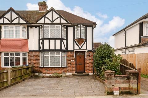 123 Cardinal Avenue, Kingston Upon Thames, KT2 5RZ