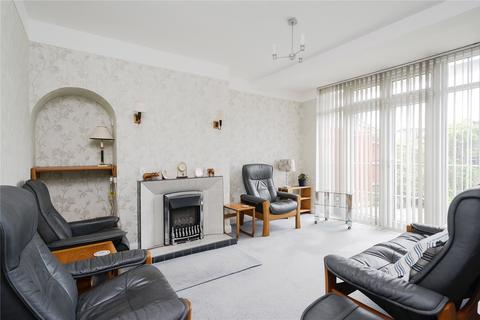 123 Cardinal Avenue, Kingston Upon Thames, KT2 5RZ