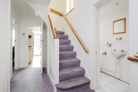 123 Cardinal Avenue, Kingston Upon Thames, KT2 5RZ