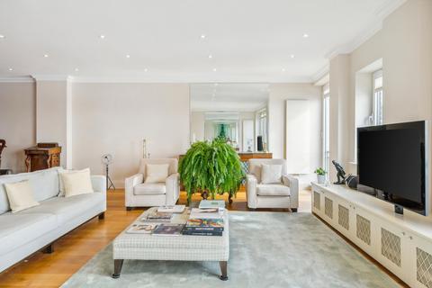 2 bedroom apartment for sale, Keepier Wharf, Narrow Street, London, E14