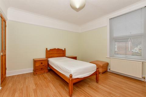 15 Hamilton Road, Gillingham, ME7 1QJ