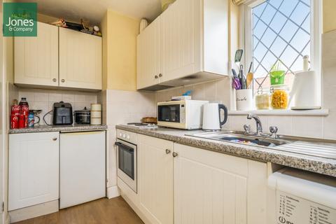 2 bedroom semi-detached house to rent - Lanyards, Littlehampton, West Sussex, BN17
