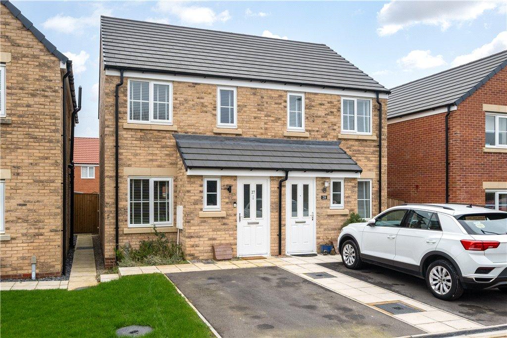 'Whernside Close'