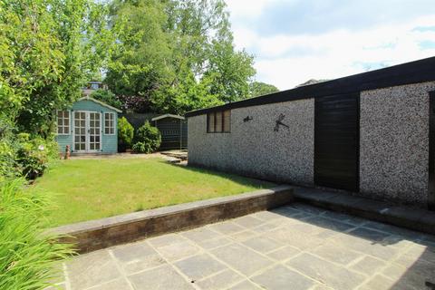 2 bedroom bungalow for sale, Wrenbury Grove, LS16