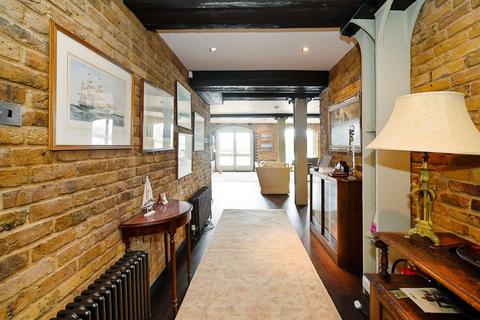 3 bedroom apartment for sale, Commercial Wharf Narrow Street Limehouse