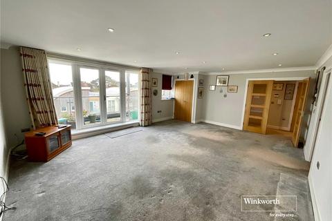 2 bedroom apartment for sale, Erinvale Place, 277-279 Lymington Road, Christchurch, Dorset, BH23