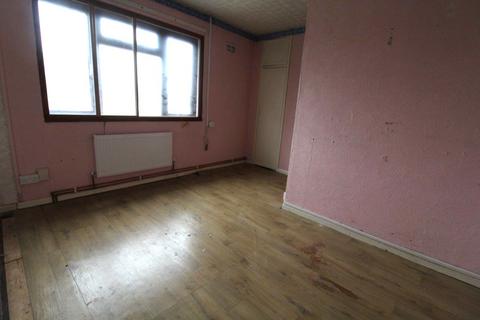 83 Montgomery Road, Ipswich, IP2 8QF