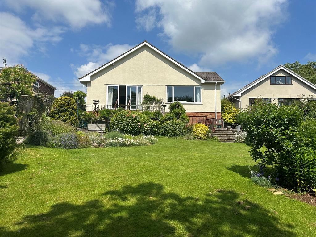 Beech Road, Shipham 4 bed detached house for sale £485,000