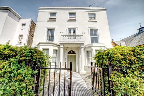 1 bedroom flat for sale, Fentiman Road, Vauxhall, London, SW8