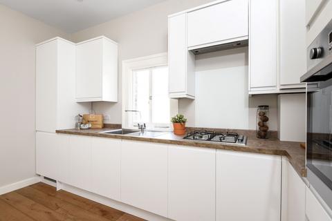 1 bedroom flat for sale, Fentiman Road, Vauxhall, London, SW8