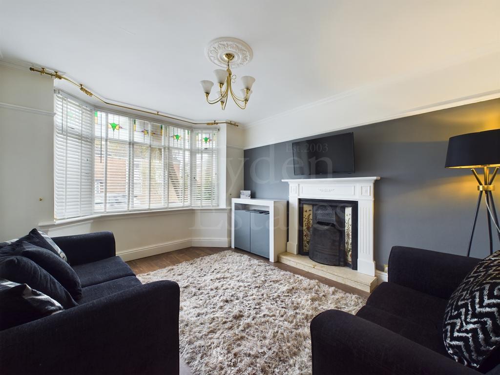 Francis Road, Stourport on Severn, DY13 8PL 3 bed detached house for sale £320,000