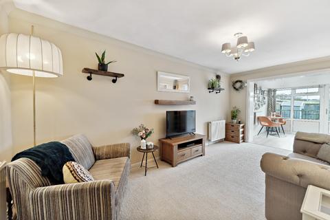 3 bedroom terraced house for sale - Bonnyton Drive, Eaglesham, East Renfrewshire, G76 0NG