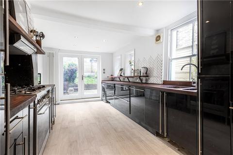 3 bedroom maisonette for sale, Lockhurst Street, London, E5