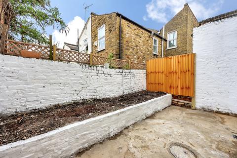 4 bedroom terraced house to rent - Bow Common Lane, Bow, E3
