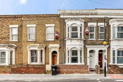 4 bedroom terraced house to rent - Bow Common Lane, Bow, E3