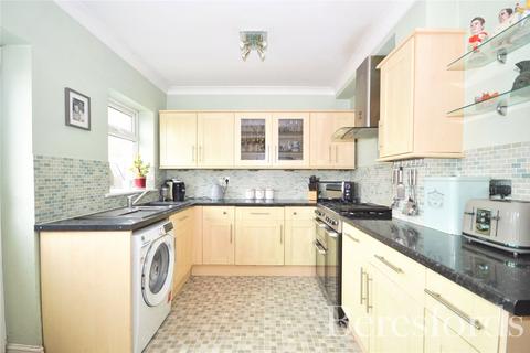 54 Heather Way, Romford, RM1 4TA