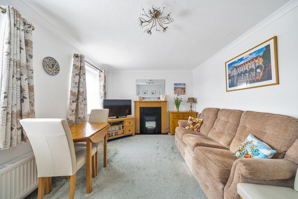 Living Room (2)