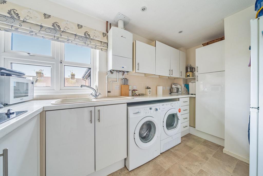 Kitchen (2)