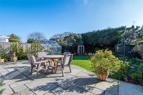 4 bedroom detached house for sale, Hayes Barton, Thorpe Bay, Essex, SS1