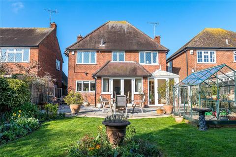 20 Hayes Barton, Southend-on-sea, SS1 3TS