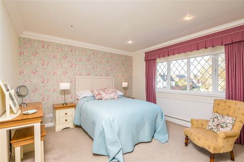 20 Hayes Barton, Southend-on-sea, SS1 3TS