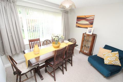 3 bedroom detached house for sale, Abbey Road, Leicester LE19