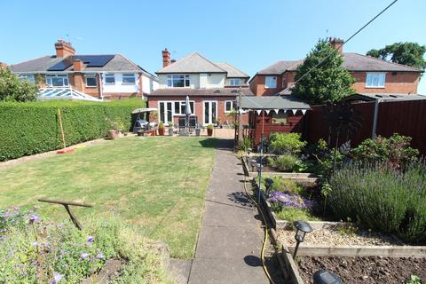 4 bedroom detached house for sale, Little Glen Road, Leicester LE2