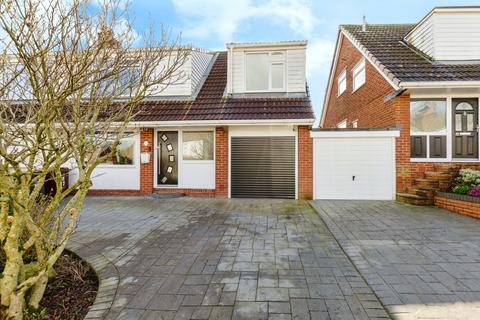 4 bedroom semi-detached house for sale - Gayton Close, Wigan, WN3