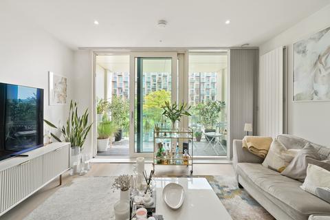 2 bedroom apartment for sale, Royal Crest Avenue, London E16