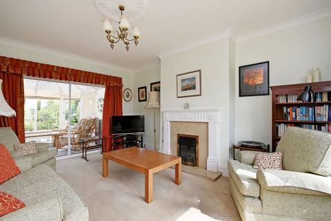 190 Baslow Road, Sheffield, S17 4DS