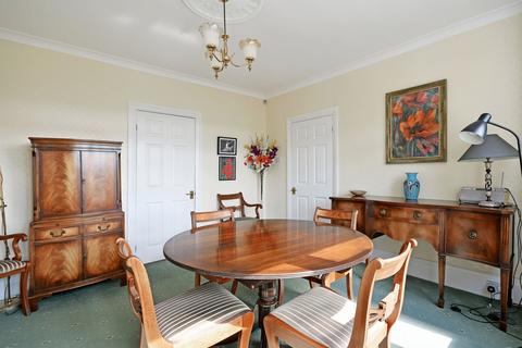 190 Baslow Road, Sheffield, S17 4DS