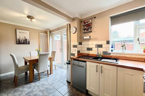 2 Poplar Avenue, Wetherby, LS22 7RA