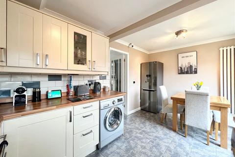 2 Poplar Avenue, Wetherby, LS22 7RA