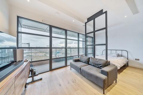 Studio for sale, London City Island London E14