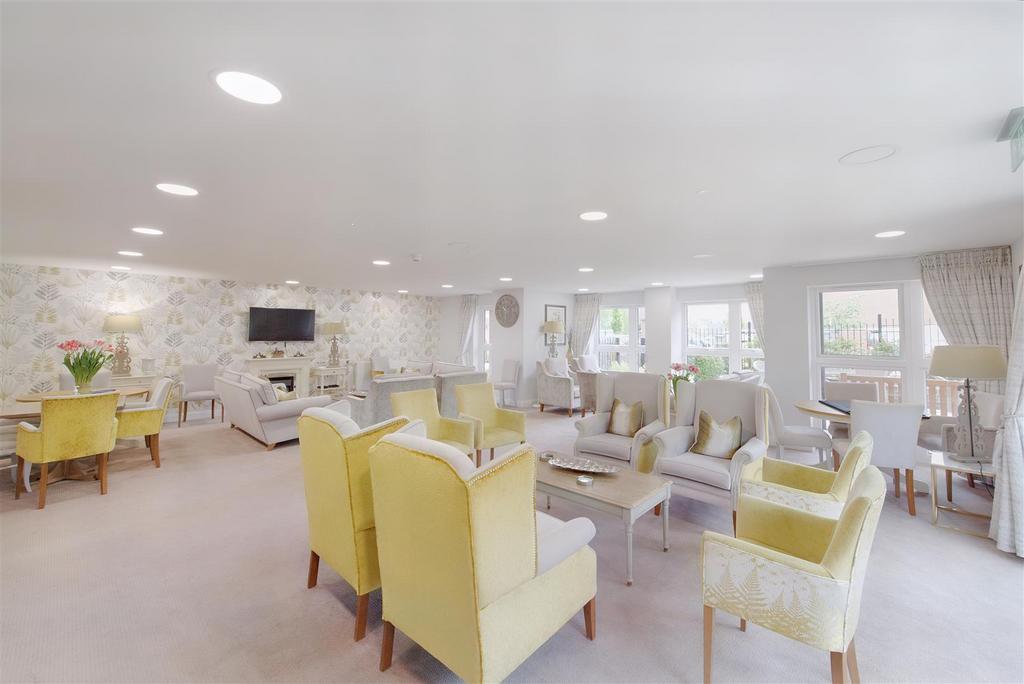 8553602-interior13.JPG