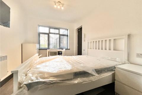 undefined, Wellington Avenue, Hounslow, TW3
