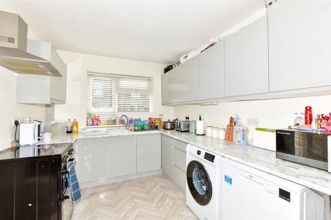 3 bedroom end of terrace house for sale, Afghan Road, Broadstairs, Kent