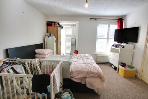 2 bedroom apartment for sale - Archers Road, Southampton