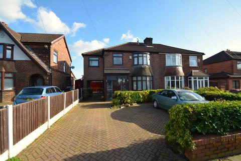 4 bedroom semi-detached house for sale, Newearth Road, Worsley