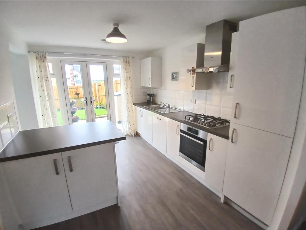 Dining kitchen
