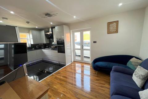 80 Duncroft, London, SE18 2JA