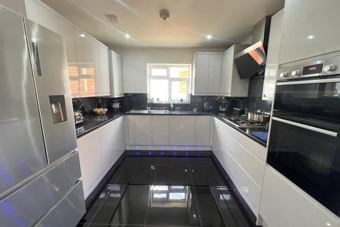 80 Duncroft, London, SE18 2JA