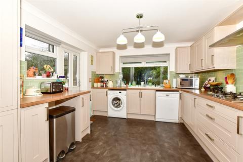 1 Chestnut Lane, Vigo, Gravesend, DA13 0TB