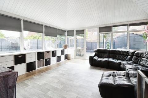 4 Fallow Road, Telford, TF5 0LS