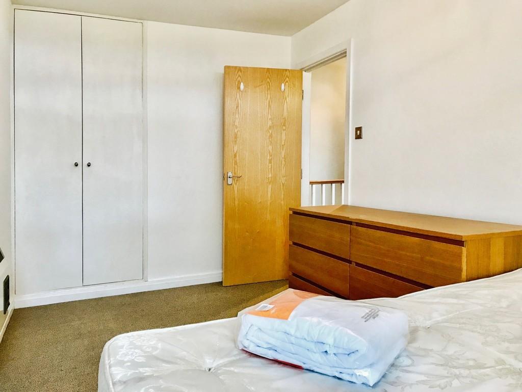 4cdd2d9e-P7 20 Bedroom 202.1
