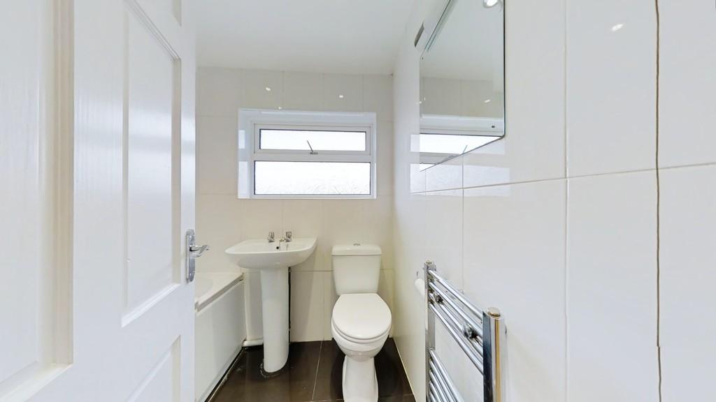 39f22074-Bathroom 202017