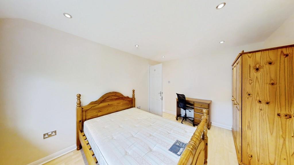 C9d91cfe-Double 20 Bedroom 202017 20 283 29