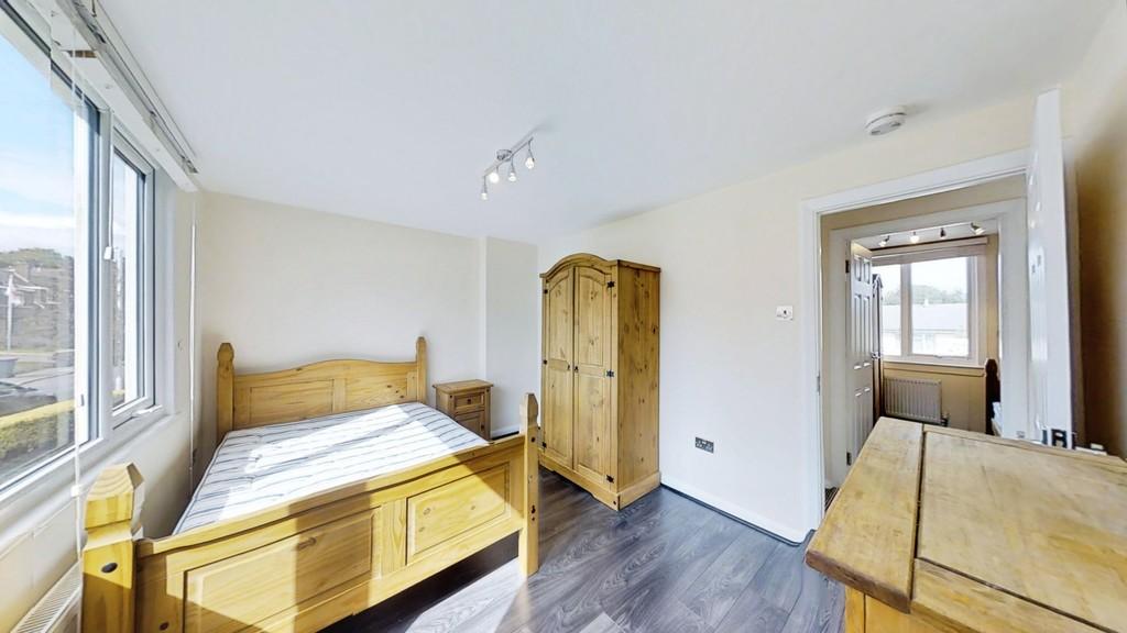 B76cd303-EP3 Ah GQZmo R 20- 20bedroom 20 281 29