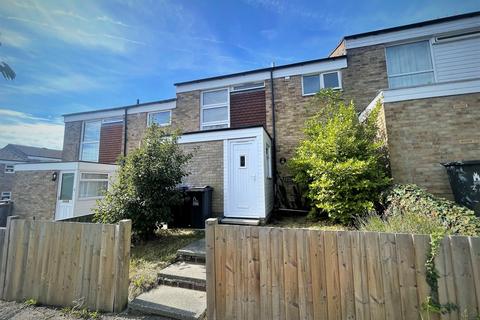 4 bedroom terraced house to rent, Long Meadow Way, Canterbury CT2